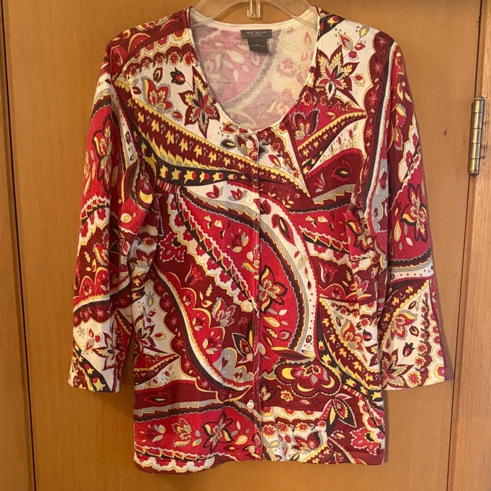 Ann Taylor Petites Factory Floral Paisley Cardigan Sweater Pink MP Medium Petite